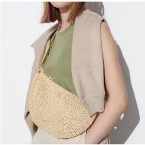 Uniqlo Crochet Raffia Crescent Bag Natural Round Handwoven Light & Durable Used